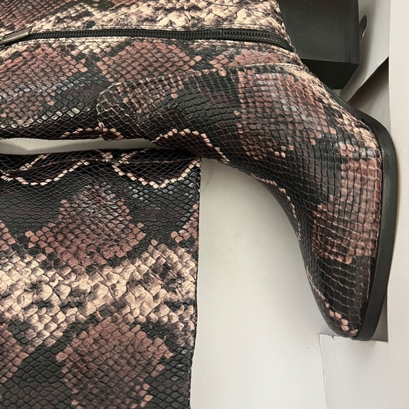 NEW Vince Camuto Nestel Snake Block Knee High Boots BLOCK HEEL MAUVE MULTI NIB - Picture 12 of 13